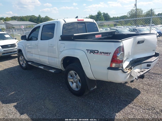 Продажа на аукционе авто 2015 Toyota Tacoma Base V6, vin: 3TMLU4EN4FM198679, номер лота: 46112015