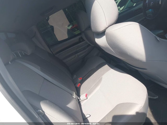 Продажа на аукционе авто 2015 Toyota Tacoma Base V6, vin: 3TMLU4EN4FM198679, номер лота: 46112015