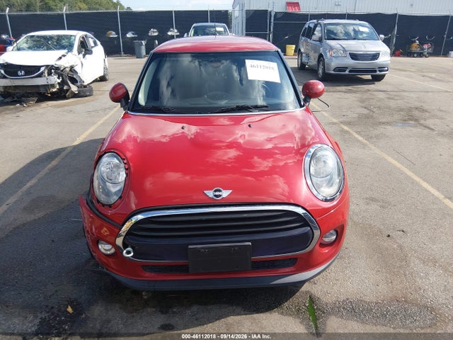 46112018 :رقم المزاد ، WMWXP5C5XJ2G63466 vin ، 2018 Mini Hardtop Cooper/oxford Edition مزاد بيع
