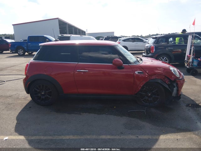 46112018 :رقم المزاد ، WMWXP5C5XJ2G63466 vin ، 2018 Mini Hardtop Cooper/oxford Edition مزاد بيع