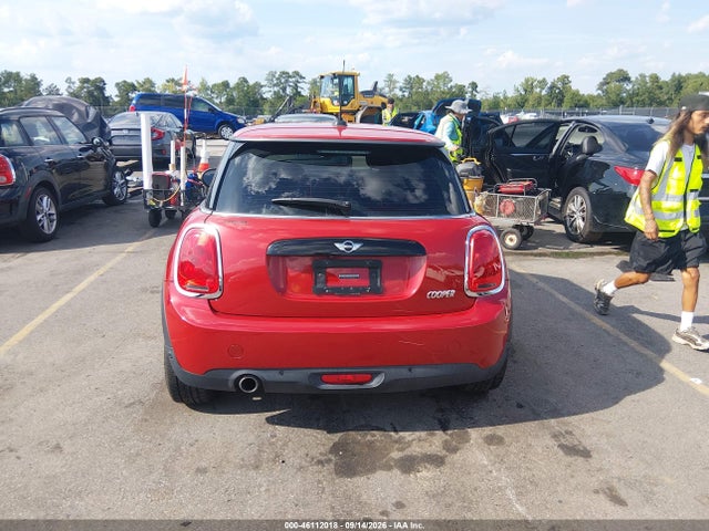 46112018 :رقم المزاد ، WMWXP5C5XJ2G63466 vin ، 2018 Mini Hardtop Cooper/oxford Edition مزاد بيع