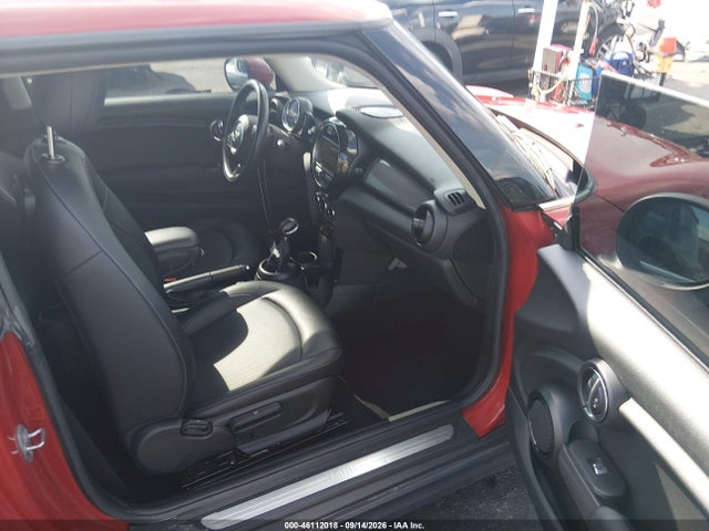46112018 :رقم المزاد ، WMWXP5C5XJ2G63466 vin ، 2018 Mini Hardtop Cooper/oxford Edition مزاد بيع