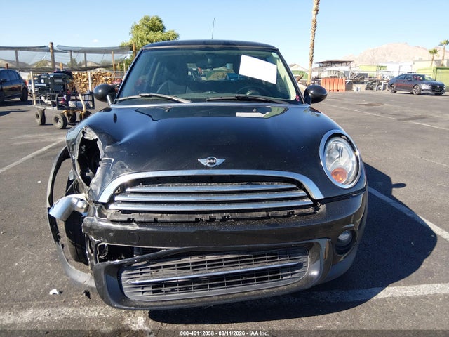 Продаж на аукціоні авто 2013 Mini Hardtop Cooper, vin: WMWSU3C5XDT679850, номер лоту: 46112058