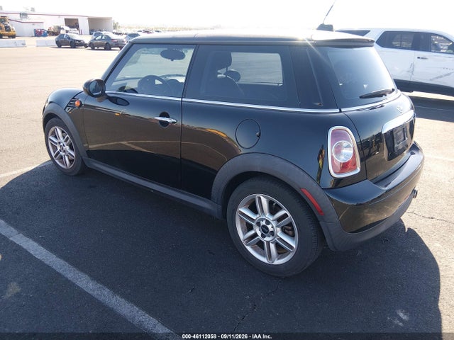 Продаж на аукціоні авто 2013 Mini Hardtop Cooper, vin: WMWSU3C5XDT679850, номер лоту: 46112058