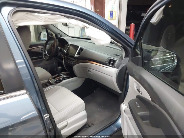 46112068 :رقم المزاد ، 5FNYF5H3XJB029425 vin ، 2018 Honda Pilot Ex مزاد بيع