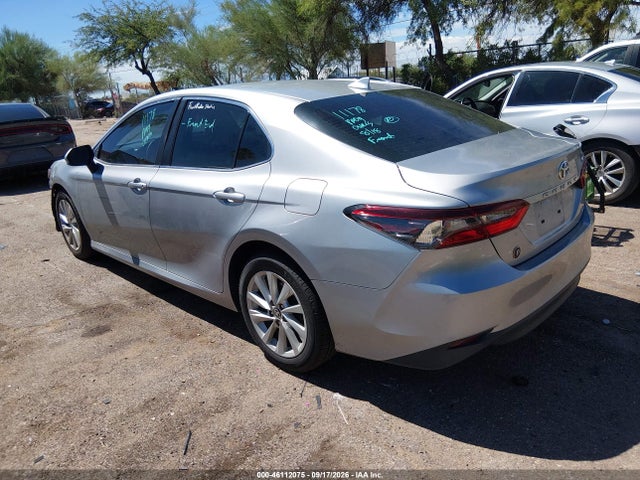 Продажа на аукционе авто 2022 Toyota Camry Le, vin: 4T1C11AK8NU044792, номер лота: 46112075