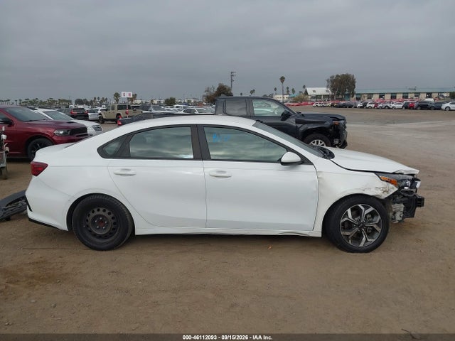 KIA Forte Lxs 2020 3KPF24AD2LE245617 Image 14