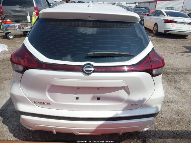 46112125 :رقم المزاد ، 3N1CP5DV6NL494454 vin ، 2022 Nissan Kicks Sr Xtronic Cvt مزاد بيع
