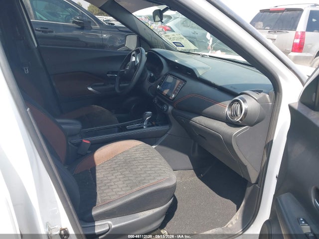 46112125 :رقم المزاد ، 3N1CP5DV6NL494454 vin ، 2022 Nissan Kicks Sr Xtronic Cvt مزاد بيع