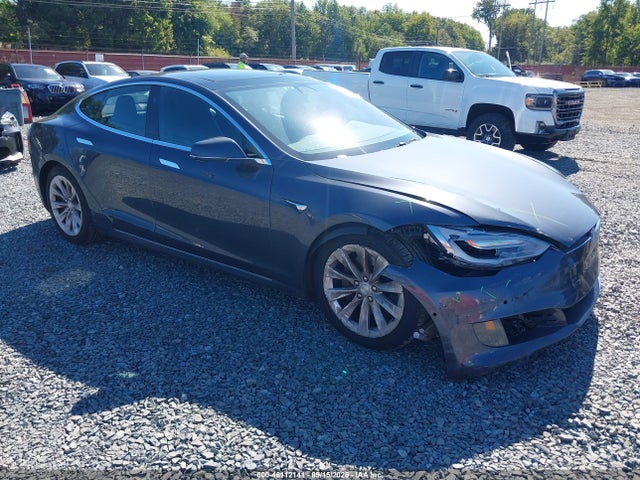 2016 Tesla Model S 60d/70d/75d/85d/90d მანქანა იყიდება აუქციონზე, vin: 5YJSA1E22GF170426, აუქციონის ნომერი: 46112141