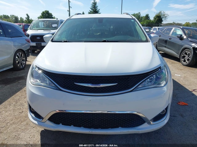2018 Chrysler Pacifica Touring L მანქანა იყიდება აუქციონზე, vin: 2C4RC1BG2JR188817, აუქციონის ნომერი: 46112171