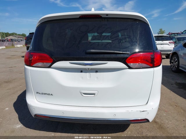 2018 Chrysler Pacifica Touring L მანქანა იყიდება აუქციონზე, vin: 2C4RC1BG2JR188817, აუქციონის ნომერი: 46112171