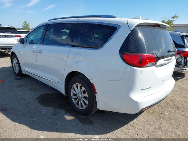 2018 Chrysler Pacifica Touring L მანქანა იყიდება აუქციონზე, vin: 2C4RC1BG2JR188817, აუქციონის ნომერი: 46112171