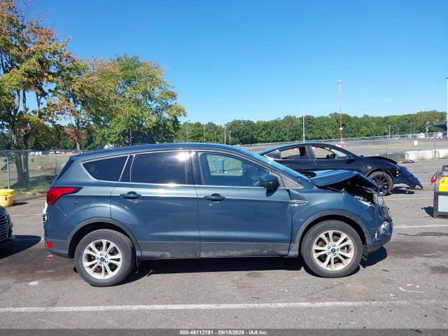 Продаж на аукціоні авто 2019 Ford Escape Se, vin: 1FMCU9GD2KUA10017, номер лоту: 46112191