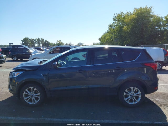 Продаж на аукціоні авто 2019 Ford Escape Se, vin: 1FMCU9GD2KUA10017, номер лоту: 46112191