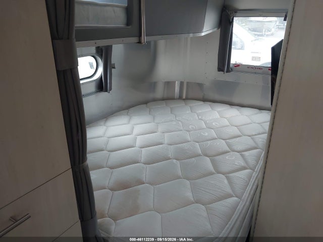 46112239 :رقم المزاد ، 1STC9YP29NJ559266 vin ، 2022 Airstream Other مزاد بيع