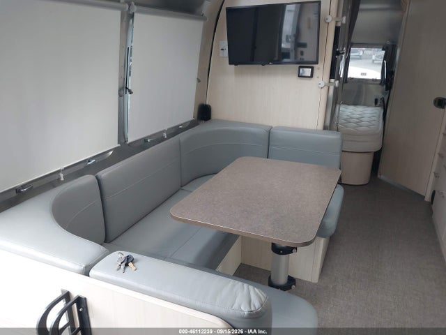46112239 :رقم المزاد ، 1STC9YP29NJ559266 vin ، 2022 Airstream Other مزاد بيع