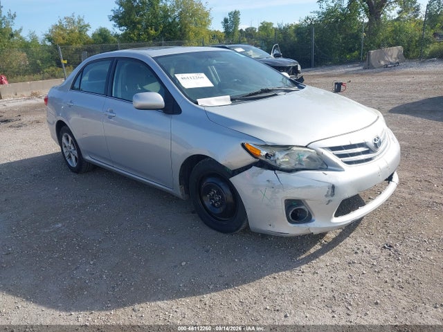 46112260 :رقم المزاد ، 2T1BU4EE7DC995817 vin ، 2013 Toyota Corolla Le مزاد بيع