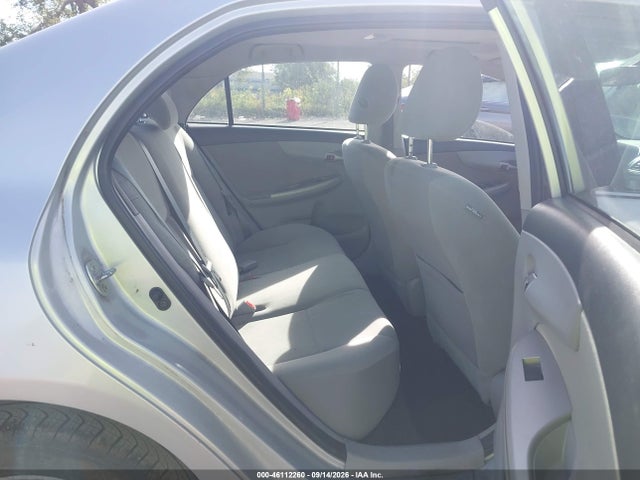 46112260 :رقم المزاد ، 2T1BU4EE7DC995817 vin ، 2013 Toyota Corolla Le مزاد بيع