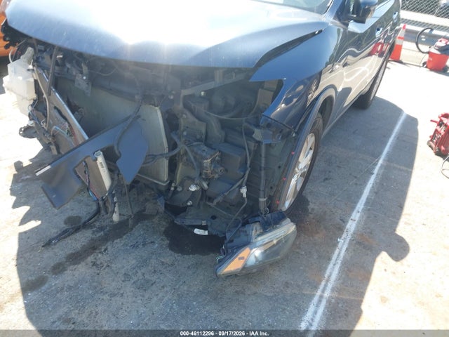 46112296 :رقم المزاد ، 5N1AT2MV6GC890540 vin ، 2016 Nissan Rogue Sv مزاد بيع