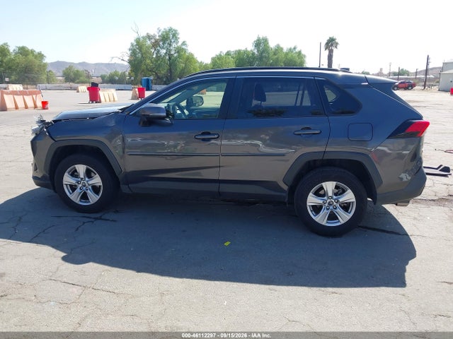 Toyota Rav4 Xle 2019 JTMW1RFV2KJ015174 Image 14