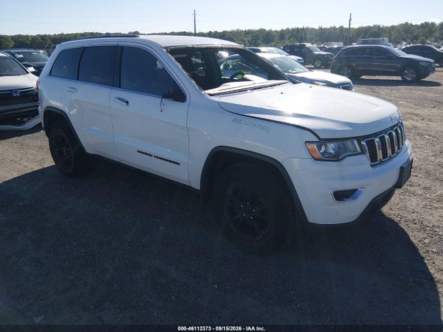 2017 Jeep Grand Cherokee Laredo 4x4 მანქანა იყიდება აუქციონზე, vin: 1C4RJFAG0HC773161, აუქციონის ნომერი: 46112373