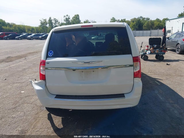 2016 Chrysler Town & Country Touring მანქანა იყიდება აუქციონზე, vin: 2C4RC1BG1GR206149, აუქციონის ნომერი: 46112405