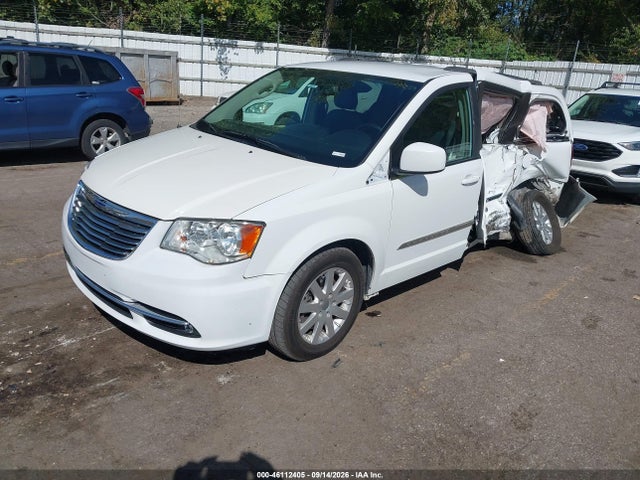 2016 Chrysler Town & Country Touring მანქანა იყიდება აუქციონზე, vin: 2C4RC1BG1GR206149, აუქციონის ნომერი: 46112405