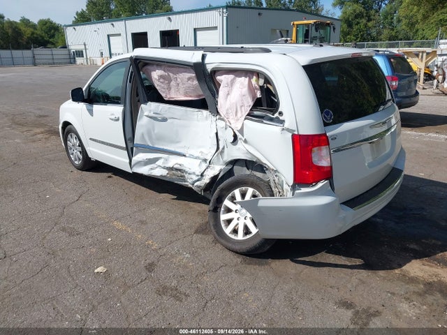 2016 Chrysler Town & Country Touring მანქანა იყიდება აუქციონზე, vin: 2C4RC1BG1GR206149, აუქციონის ნომერი: 46112405