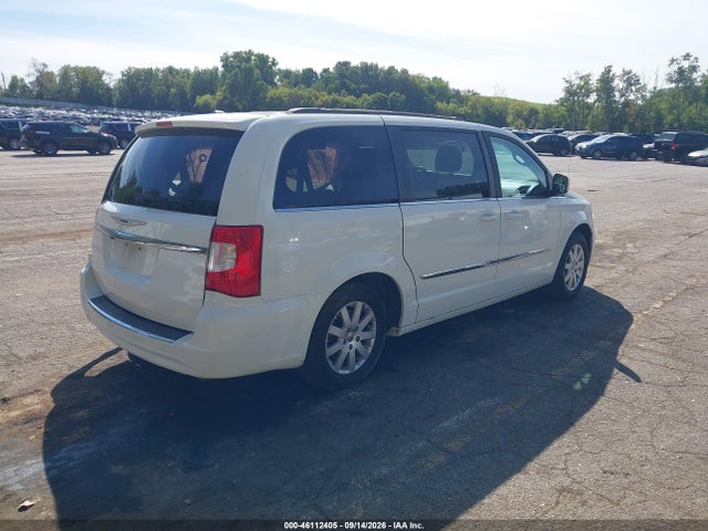 2016 Chrysler Town & Country Touring მანქანა იყიდება აუქციონზე, vin: 2C4RC1BG1GR206149, აუქციონის ნომერი: 46112405