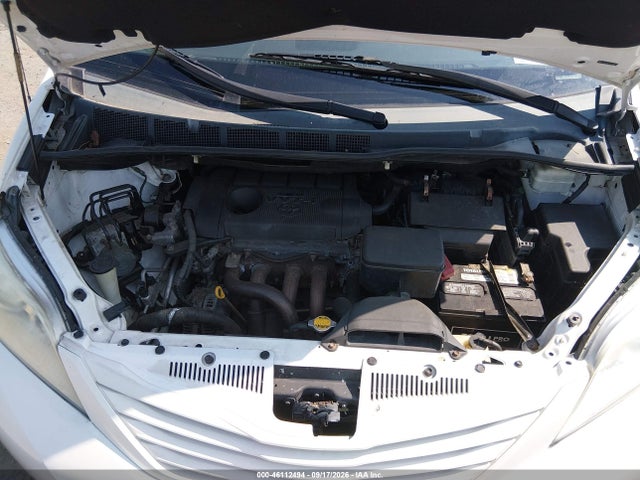 Aukcja sprzedaży 2011 Toyota Sienna, vin: 5TDKA3DCXBS004679, numer aukcji: 46112494