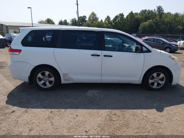 Aukcja sprzedaży 2011 Toyota Sienna, vin: 5TDKA3DCXBS004679, numer aukcji: 46112494