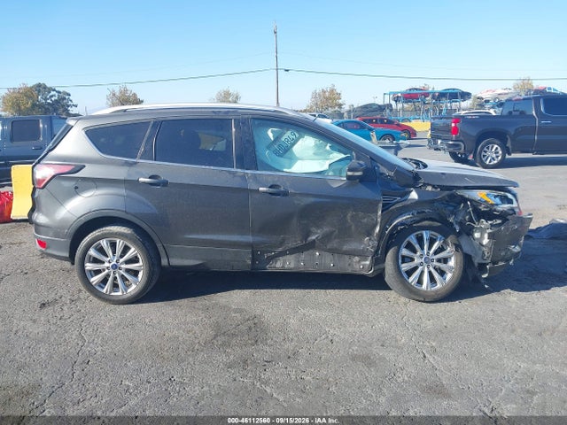 Ford Escape Titanium 2017 1FMCU9J95HUB03899 Image 13