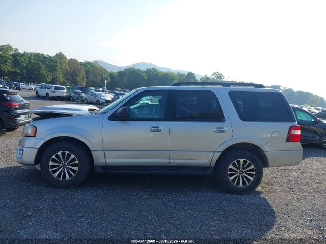 Продажа на аукционе авто 2015 Ford Expedition Xlt, vin: 1FMJU1JT2FEF39752, номер лота: 46112660