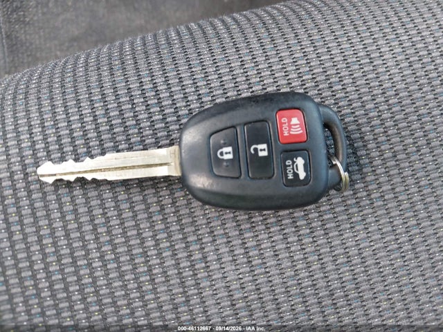 Продажа на аукционе авто 2017 Toyota Corolla Se, vin: 5YFBURHE5HP594149, номер лота: 46112667