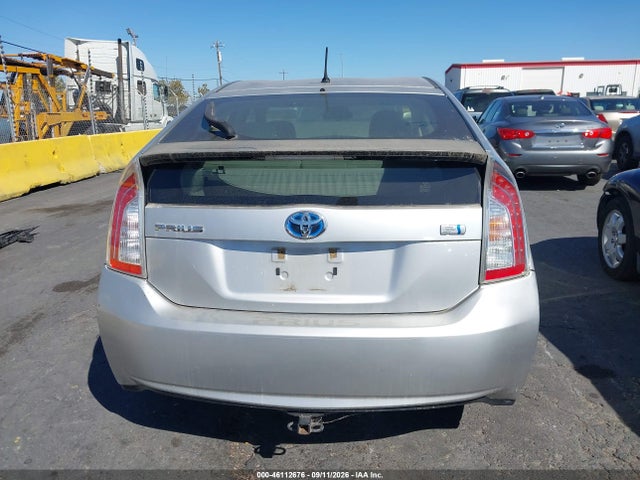 JTDKN3DU7E1770013 Toyota Prius Two