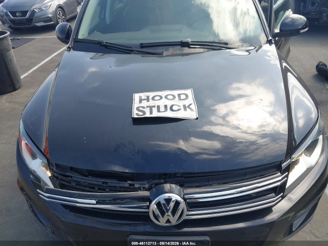 Auction sale of the 2017 Volkswagen Tiguan 2.0t/2.0t S, vin: WVGAV7AX2HK014326, lot number: 46112713