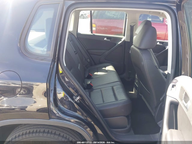 Auction sale of the 2017 Volkswagen Tiguan 2.0t/2.0t S, vin: WVGAV7AX2HK014326, lot number: 46112713