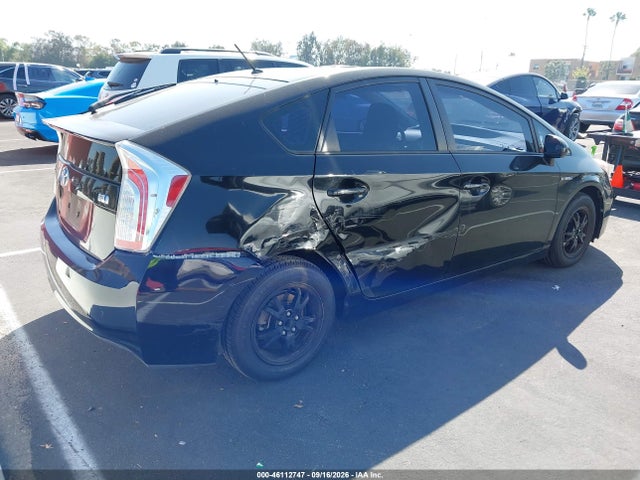 Toyota Prius Two 2015 JTDKN3DU1F0410002 Image 4