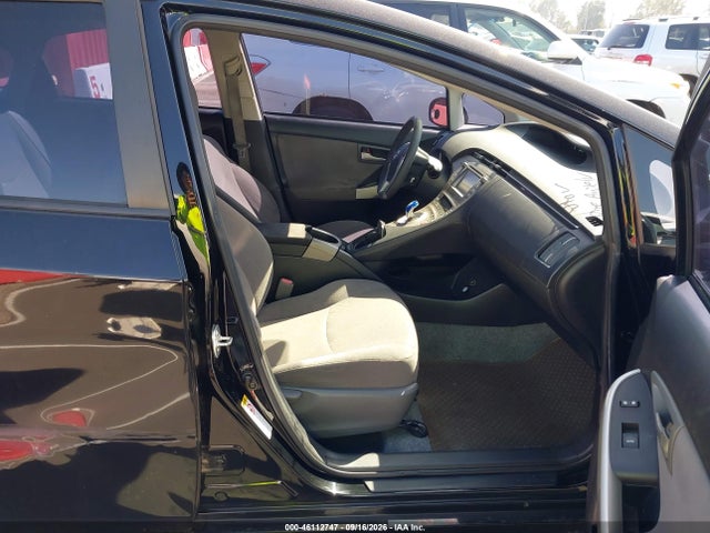 Toyota Prius Two 2015 JTDKN3DU1F0410002 Image 5