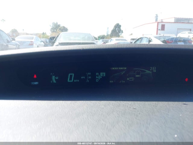 Toyota Prius Two 2015 JTDKN3DU1F0410002 Image 7