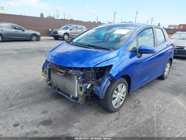 2015 Honda Fit Lx მანქანა იყიდება აუქციონზე, vin: 3HGGK5H53FM711608, აუქციონის ნომერი: 46112777