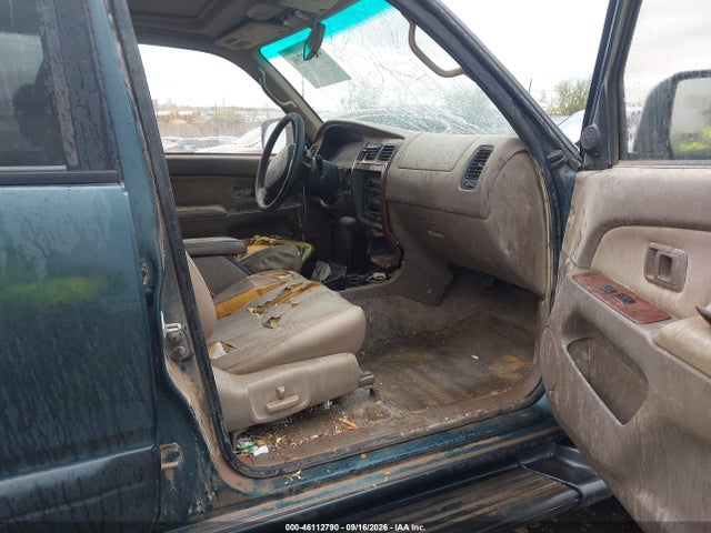 46112790 :رقم المزاد ، JT3GN87R3V0040572 vin ، 1997 Toyota 4runner Sr5 V6 Limited مزاد بيع