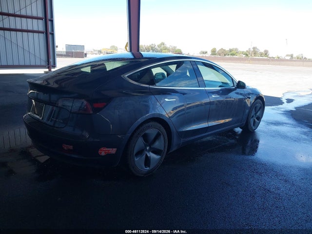 46112824 :رقم المزاد ، 5YJ3E1EB3JF114088 vin ، 2018 Tesla Model 3 Long Range/performance مزاد بيع
