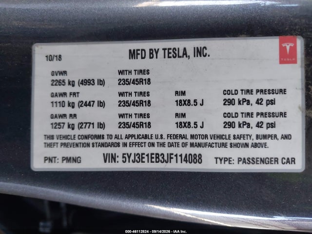 46112824 :رقم المزاد ، 5YJ3E1EB3JF114088 vin ، 2018 Tesla Model 3 Long Range/performance مزاد بيع