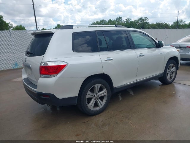 Auction sale of the 2013 Toyota Highlander Limited V6, vin: 5TDYK3EHXDS099359, lot number: 46112827