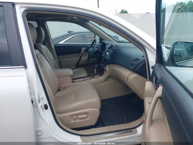 Auction sale of the 2013 Toyota Highlander Limited V6, vin: 5TDYK3EHXDS099359, lot number: 46112827