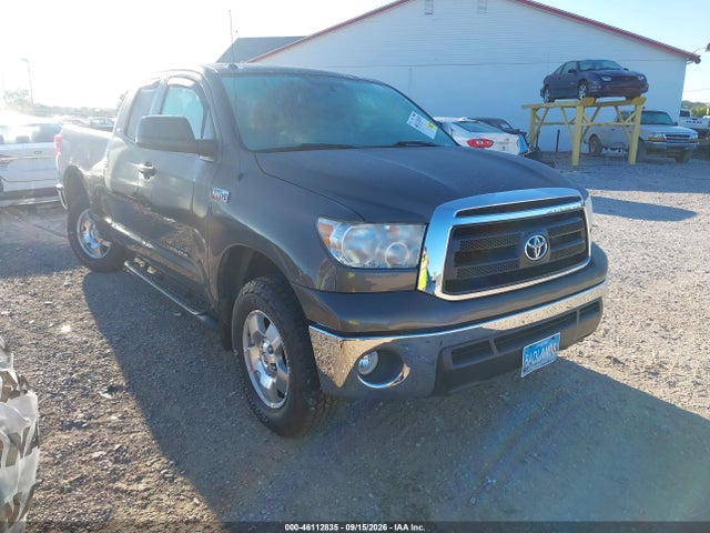 46112835 :رقم المزاد ، 5TFUY5F16BX202021 vin ، 2011 Toyota Tundra Grade 5.7l V8 مزاد بيع