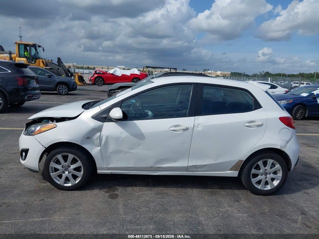 2013 Mazda Mazda2 Touring მანქანა იყიდება აუქციონზე, vin: JM1DE1LY5D0158950, აუქციონის ნომერი: 46112873