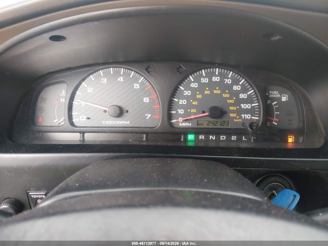 46112977 :رقم المزاد ، JT3GN86R3Y0160426 vin ، 2000 Toyota 4runner Sr5 V6 مزاد بيع